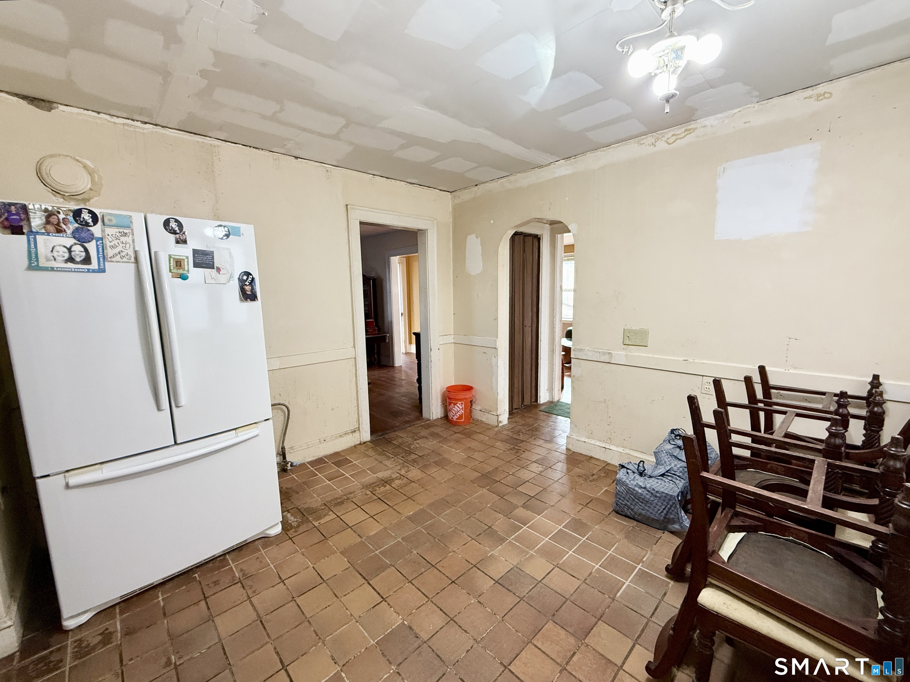 197 Kneeland Road New Haven, CT 06512 - Photo 23 of 33