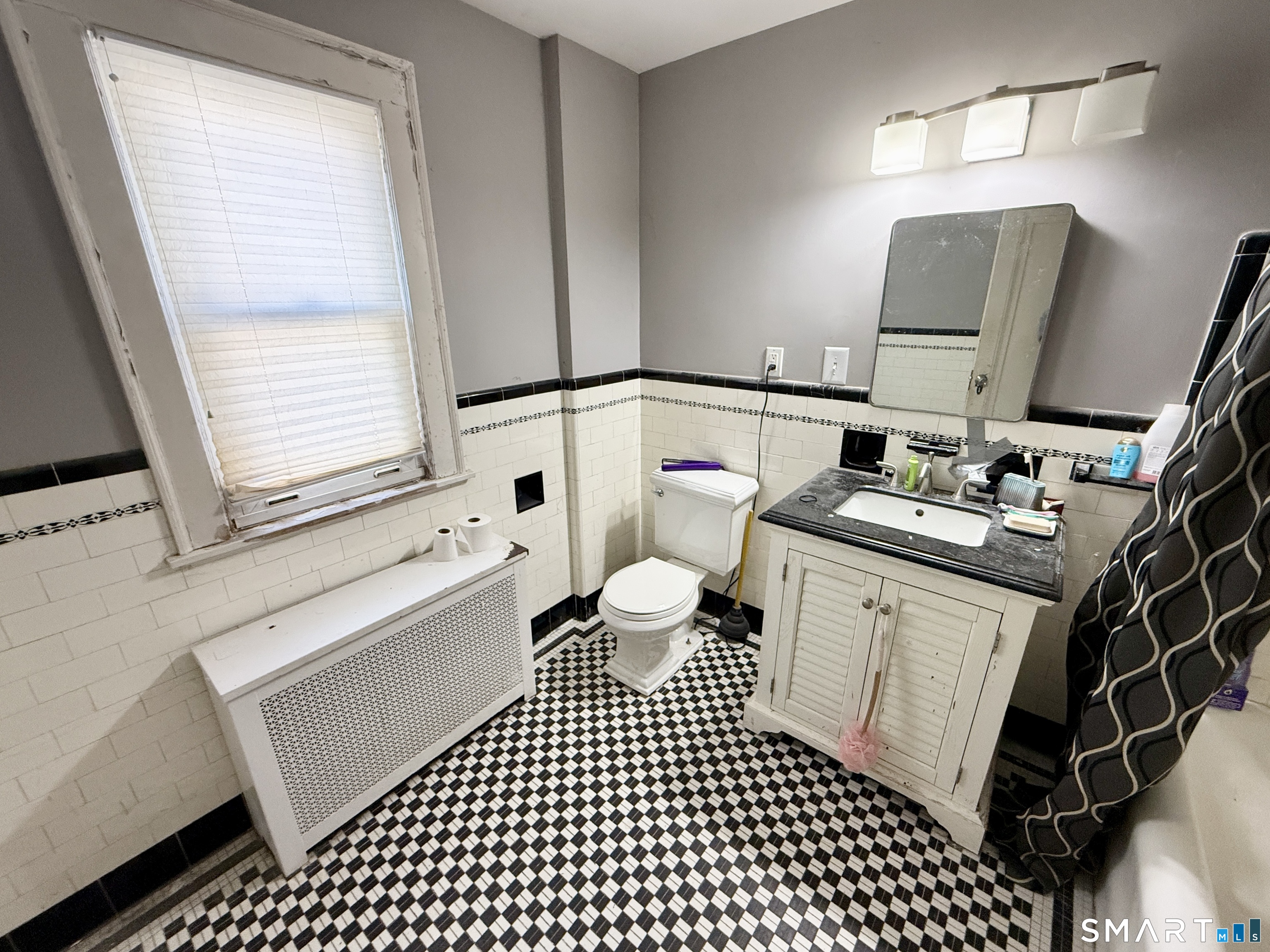 197 Kneeland Road New Haven, CT 06512 - Photo 31 of 33