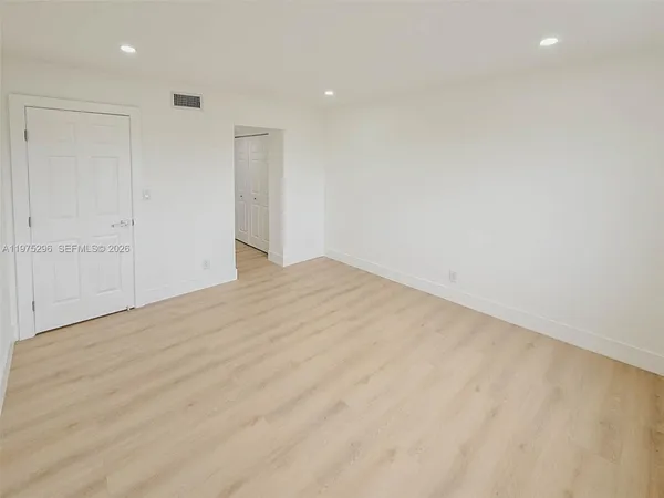 a view of empty room