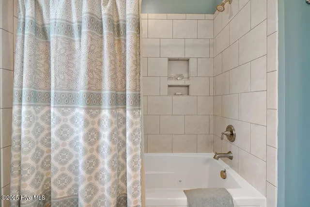 $849,500 | 2314 Red Birch Trail Northeast, Leland, NC 28451