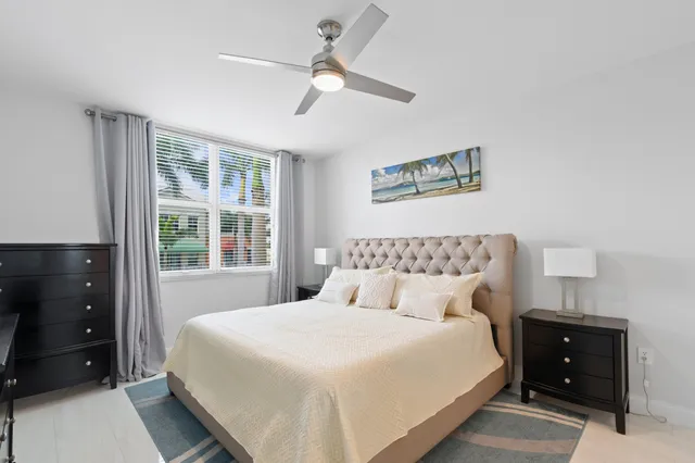 $289,900 | 802 West Windward Way, Unit 217, Lantana, FL 33462