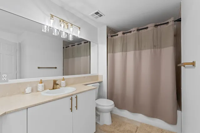 $289,900 | 802 West Windward Way, Unit 217, Lantana, FL 33462