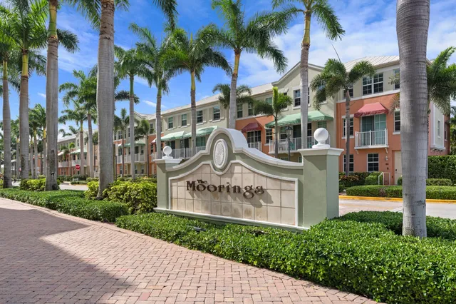 $289,900 | 802 West Windward Way, Unit 217, Lantana, FL 33462