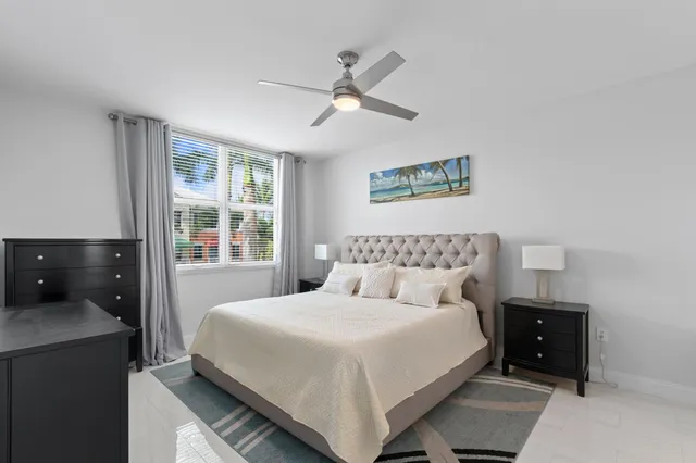 $289,900 | 802 West Windward Way, Unit 217, Lantana, FL 33462