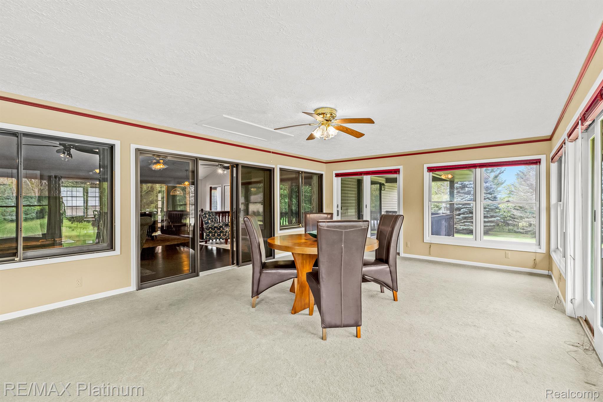 11733 North Fleming Road Fowlerville, MI 48836 - Photo 15 of 51 What A Wonderful Gathering Space!