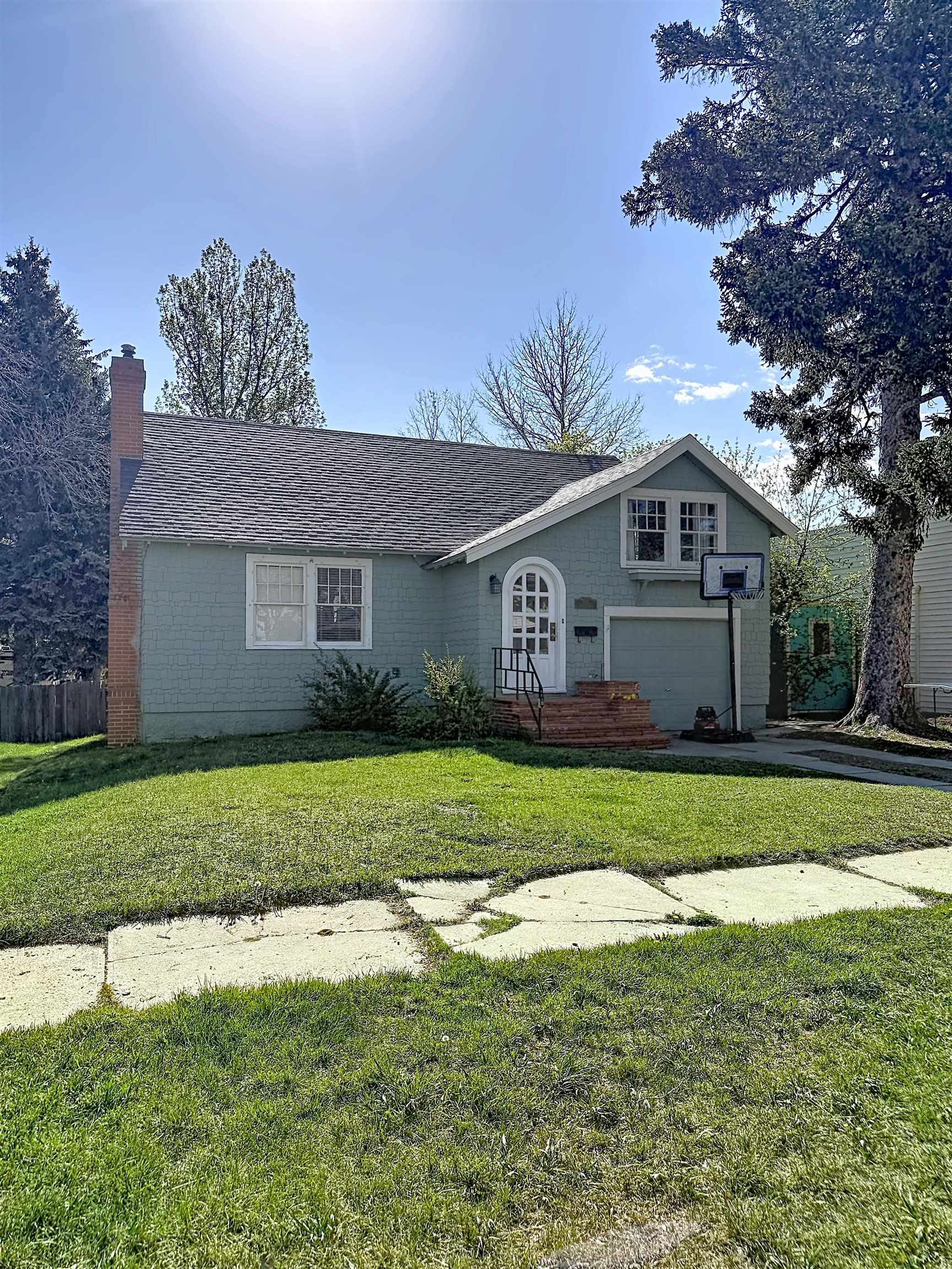 457 North Adams Avenue Buffalo, WY 82834 - Photo 3 of 26