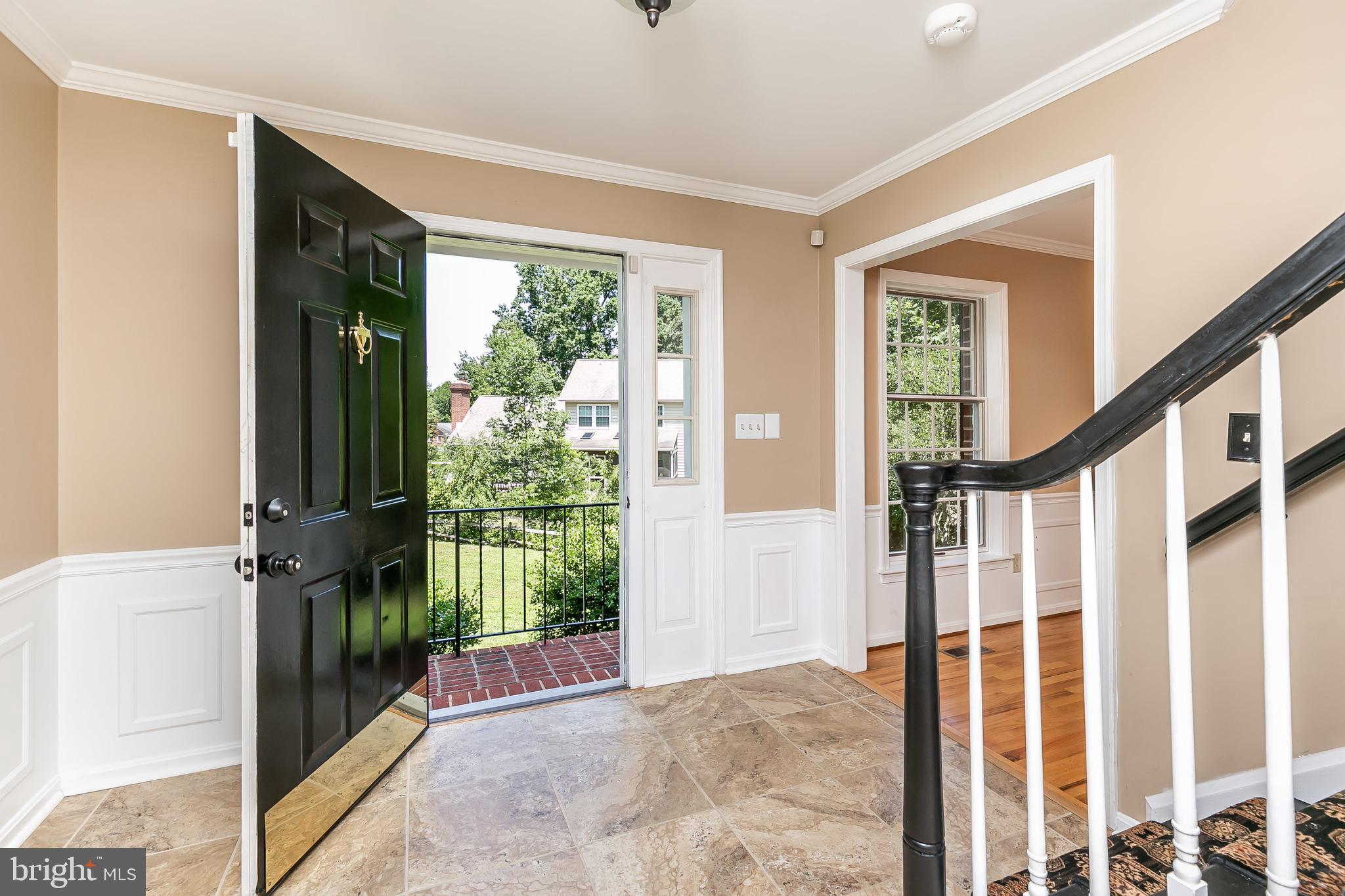 1009 Valewood Road Baltimore, MD 21286 - Photo 3 of 33
