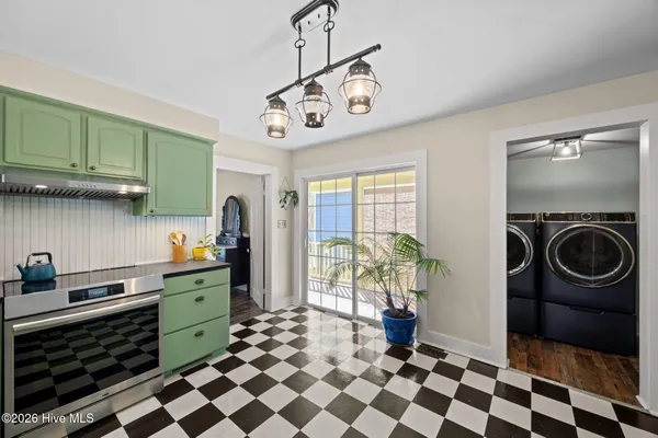 $315,000 | 507 Blades Avenue, New Bern, NC 28560