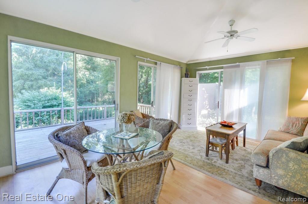 11498 Oak Grove Road Howell, MI 48855 - Photo 13 of 37 DSC_0079.jpg