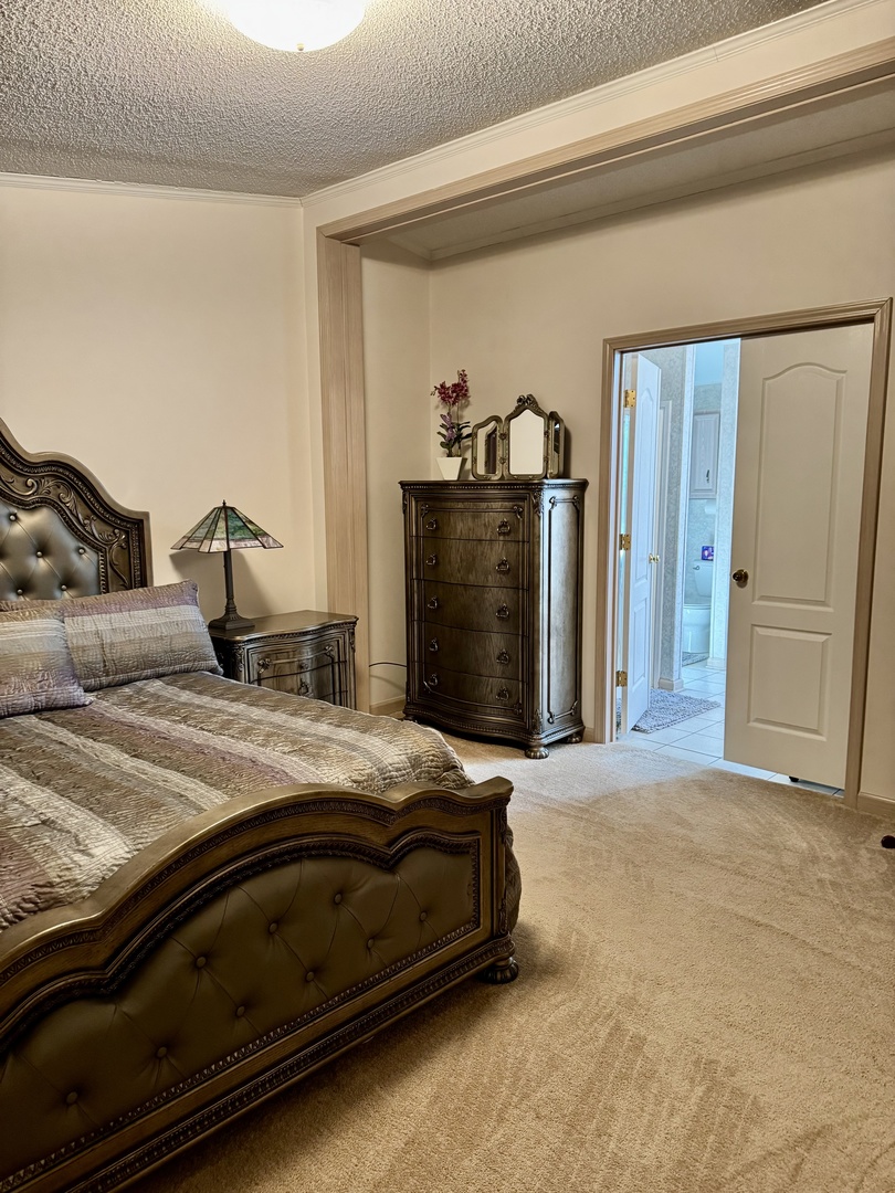 265 Tulip Circle Matteson, IL 60443 - Photo 18 of 25 a bedroom with a bed and a closet