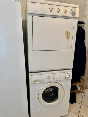 a close up view of washer and dryer