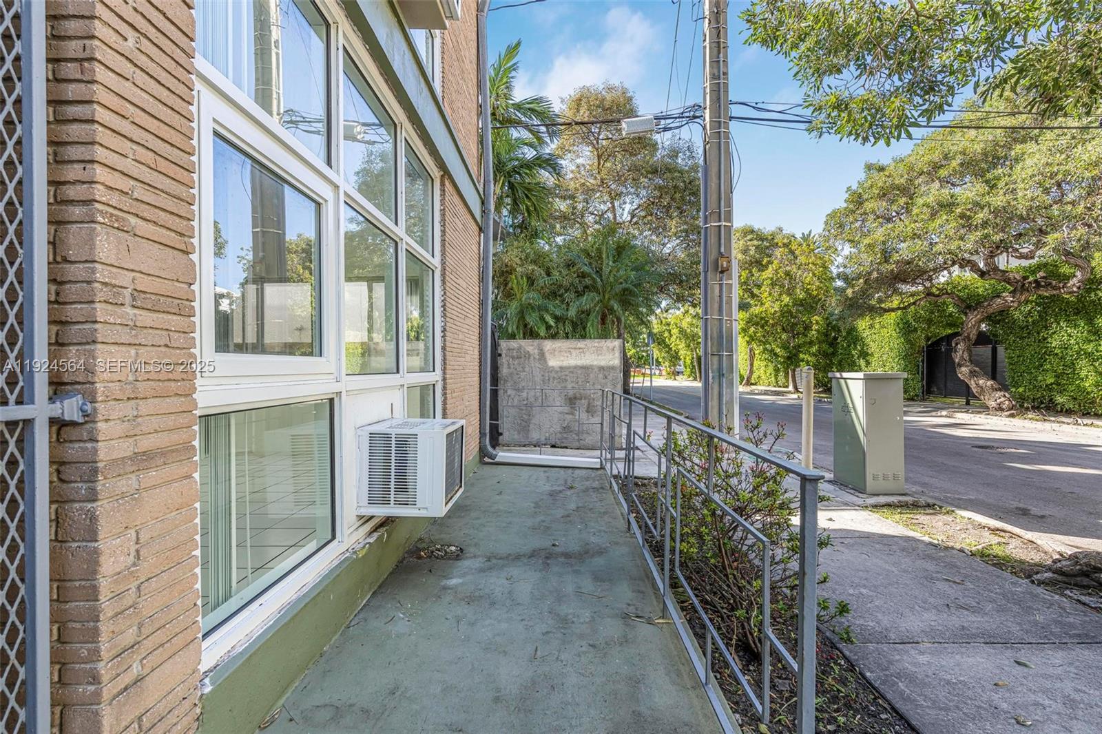 1850 Meridian Avenue, Unit 12 Miami Beach, FL 33139 - Photo 11 of 20