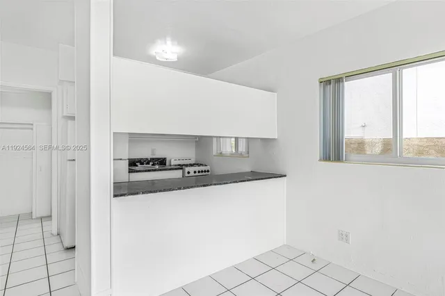 $1,600 | 1850 Meridian Avenue, Unit 12, Miami Beach, FL 33139