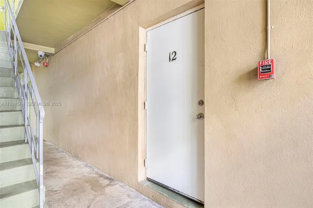 $1,600 | 1850 Meridian Avenue, Unit 12, Miami Beach, FL 33139