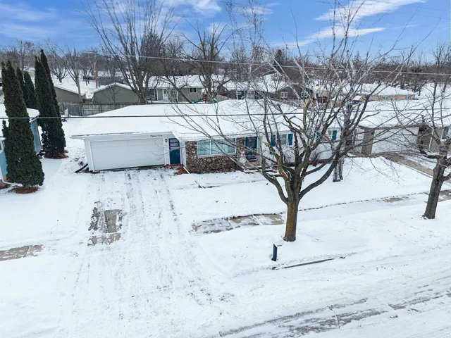 $279,500 | 1505 West Pershing Street, Appleton, WI 54914