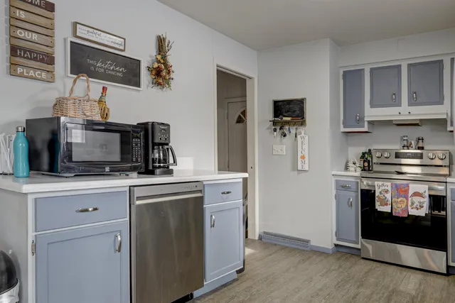 $279,500 | 1505 West Pershing Street, Appleton, WI 54914