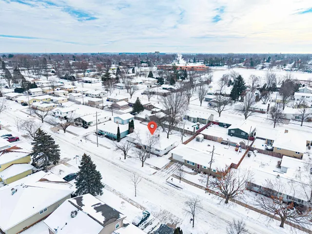 $279,500 | 1505 West Pershing Street, Appleton, WI 54914