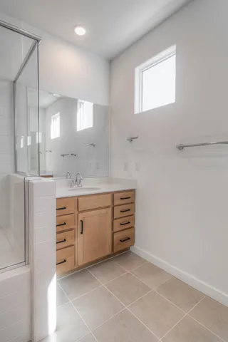 $695,990 | 411 6th Street, West Sacramento, CA 95605