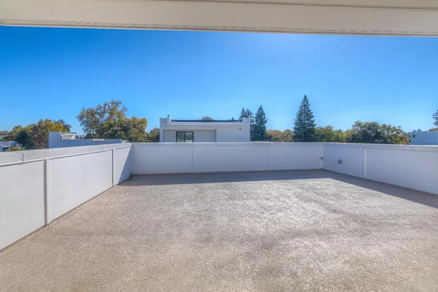 $695,990 | 411 6th Street, West Sacramento, CA 95605