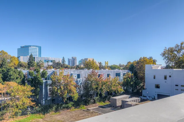 $695,990 | 411 6th Street, West Sacramento, CA 95605