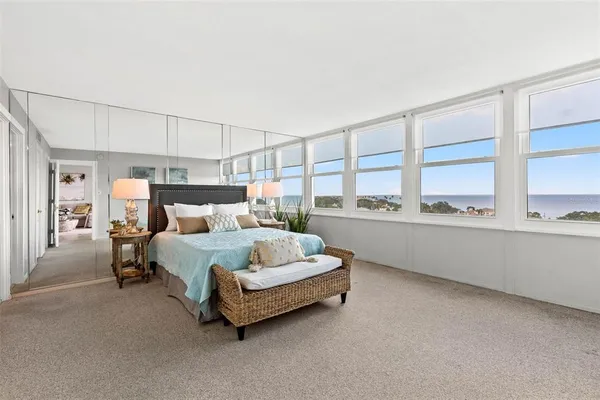 $4,300 | 1365 Snell Isle Boulevard Northeast, Unit 8D, St. Petersburg, FL 33704