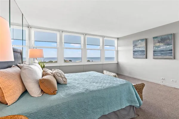 $4,300 | 1365 Snell Isle Boulevard Northeast, Unit 8D, St. Petersburg, FL 33704