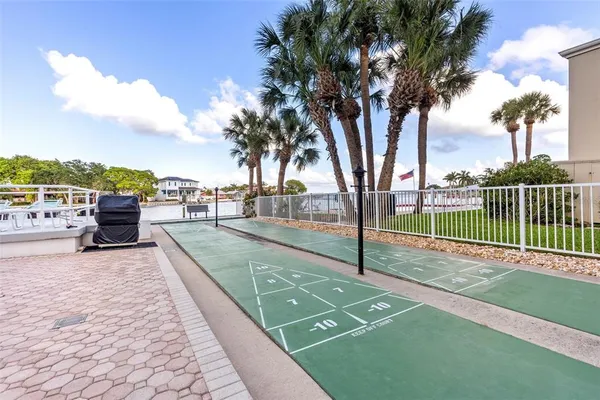 $4,300 | 1365 Snell Isle Boulevard Northeast, Unit 8D, St. Petersburg, FL 33704