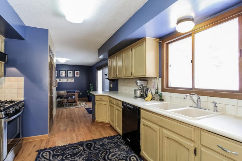 17501 148th Avenue Spring Lake, MI 49456 - Photo 10 of 41 008-Kitchen-1443626-mls