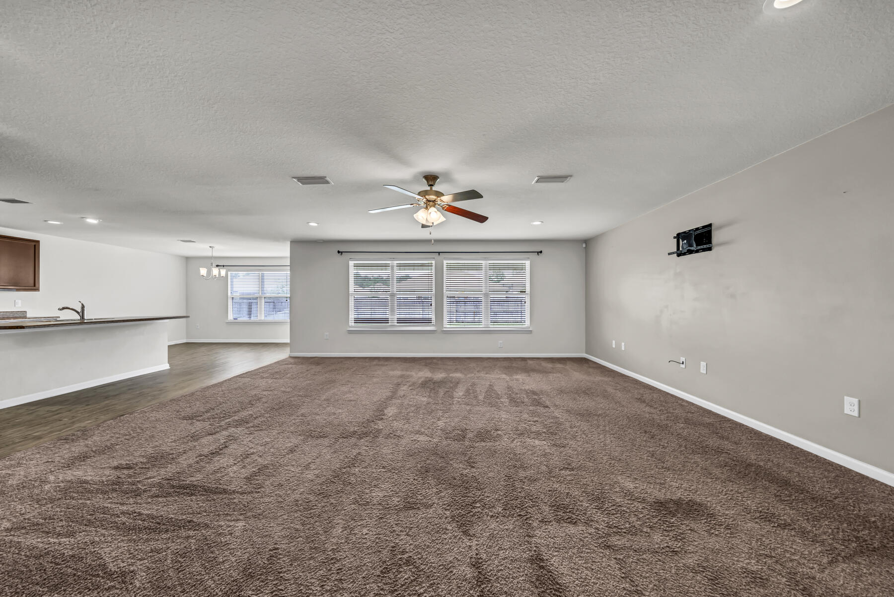 3005 Raven Lane Crestview, FL 32539 - Photo 8 of 24 a view of an empty room with a window