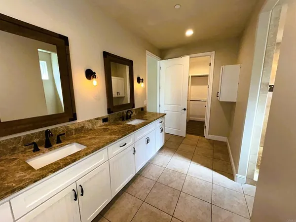 $4,600 | 2400 Kauana Loa Drive, Escondido, CA 92029