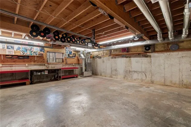 $440,000 | 16115 Kountry Ridge Drive, Kearney, MO 64060