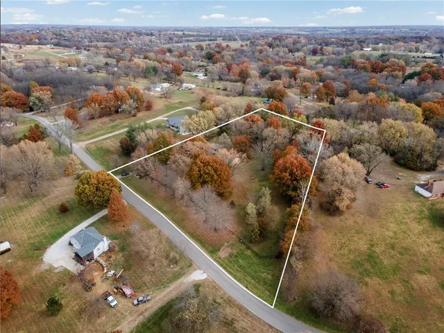 $440,000 | 16115 Kountry Ridge Drive, Kearney, MO 64060