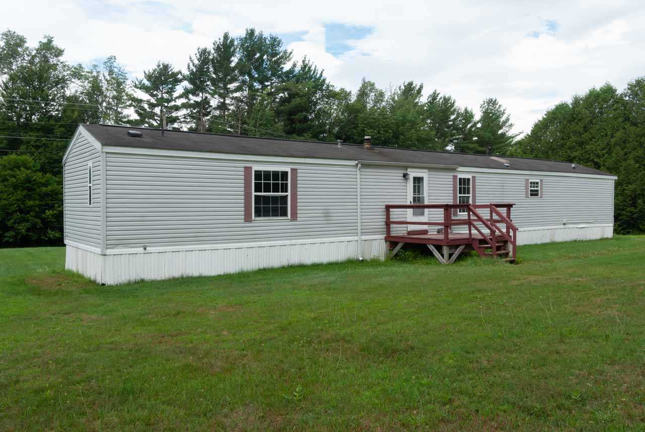 502 Lake Road Milton, VT 05468 - Photo 3 of 31