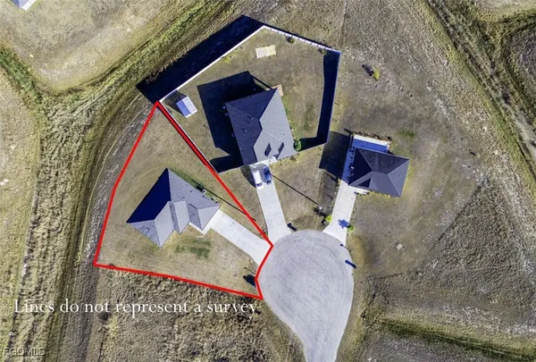 $319,000 | 1105 North Capri Court, LaBelle, FL 33935