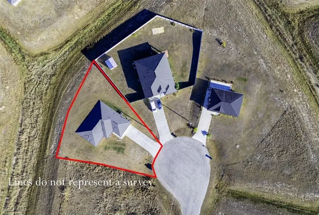 $319,000 | 1105 North Capri Court, LaBelle, FL 33935