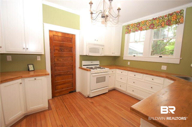 1554 Bruister Street Mobile, AL 36604 - Photo 9 of 46