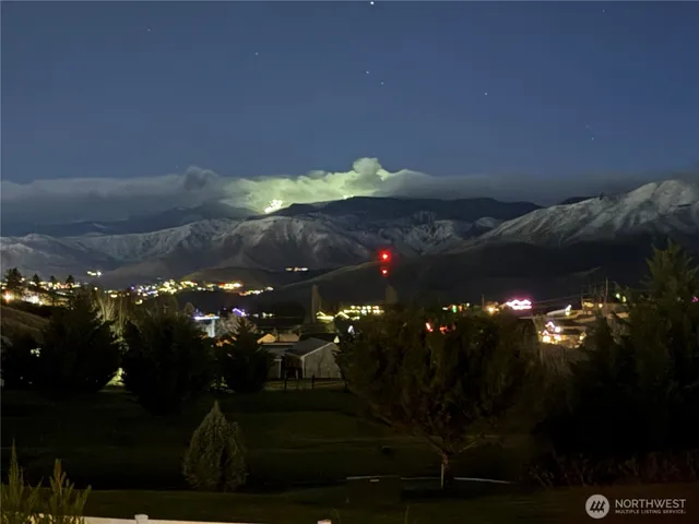 $1,700,000 | 12 Elizabeth Court, Wenatchee, WA 98801