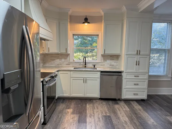 a view of washer and dryer