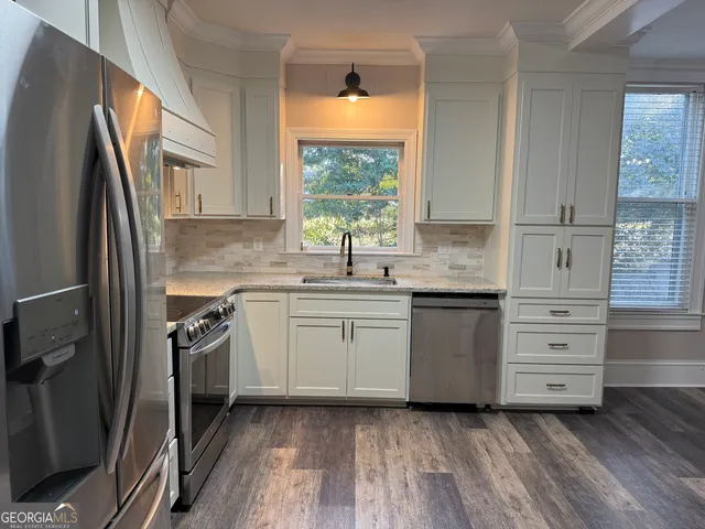 a view of washer and dryer