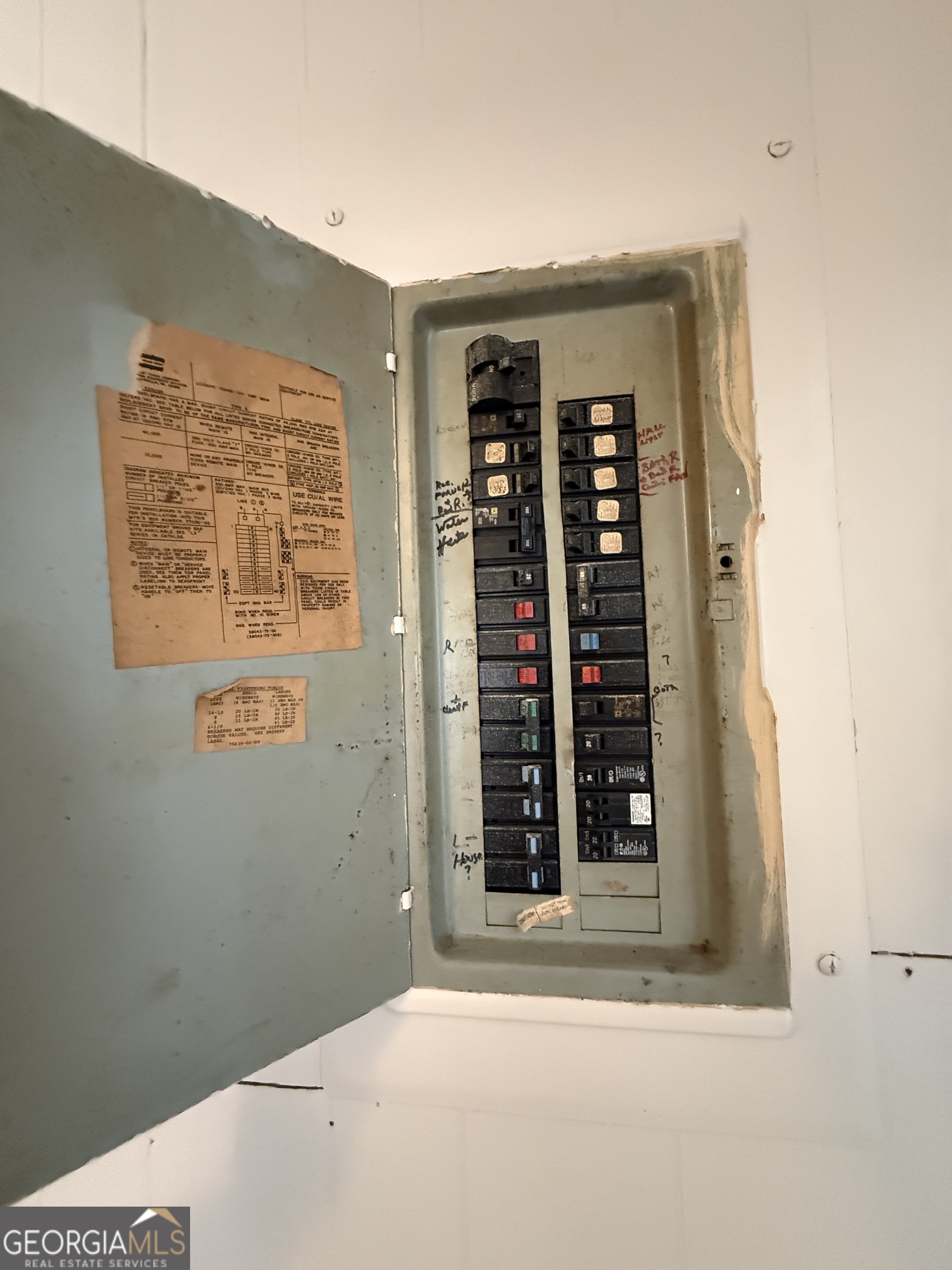 646 McLendon Street Ashburn, GA 31714 - Photo 63 of 63 a view of wooden door and a window