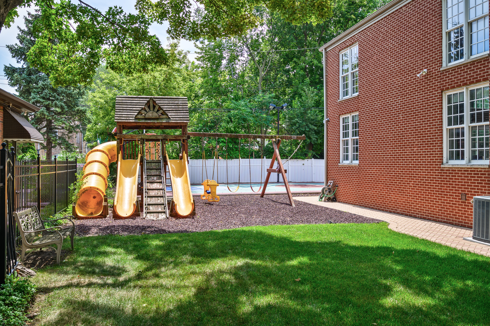 2851 West Rascher Avenue Chicago, IL 60625 - Photo 54 of 58
