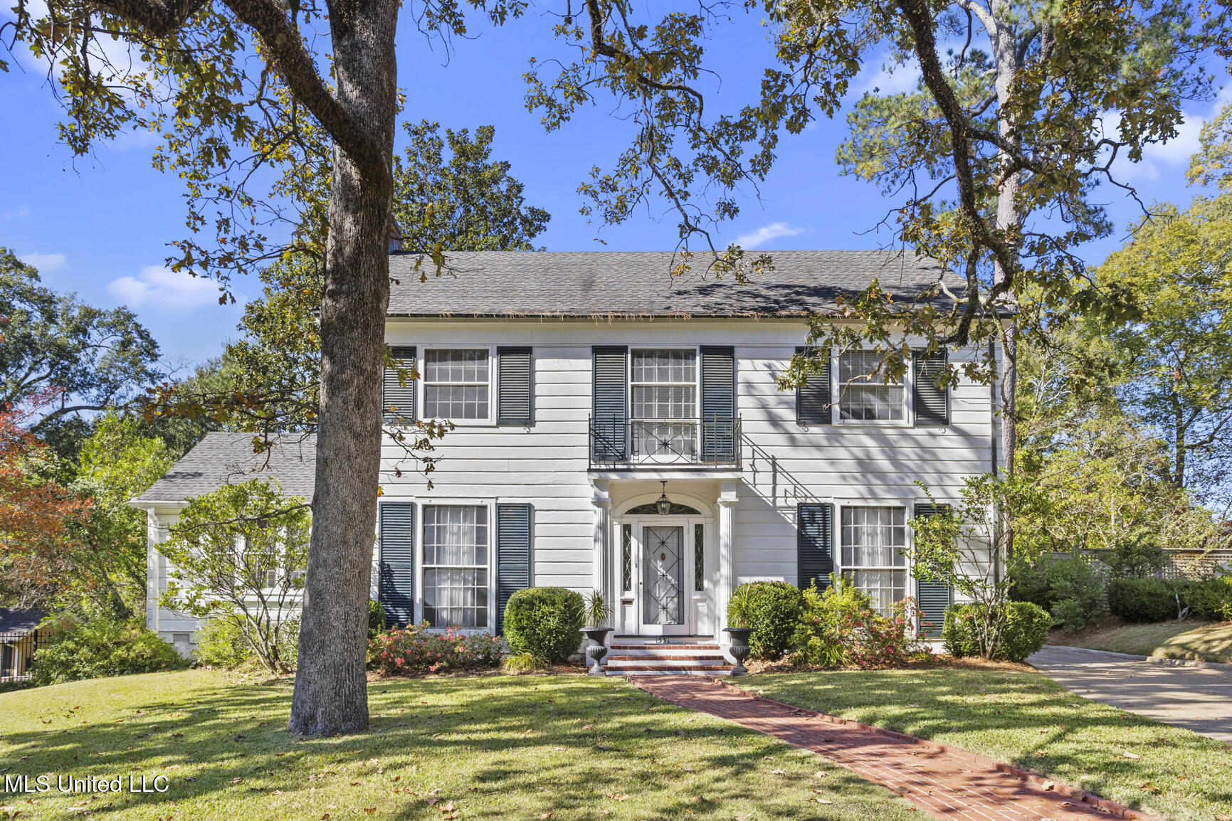 1331 Peachtree Street Jackson, MS 39202 - Photo 2 of 40 Front