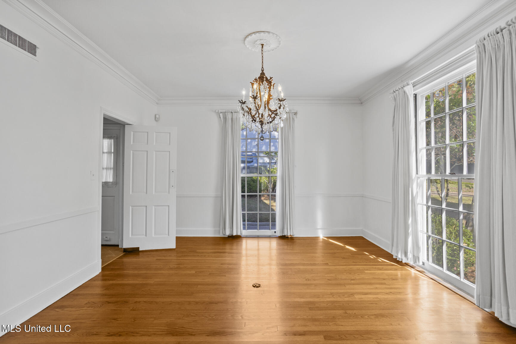 1331 Peachtree Street Jackson, MS 39202 - Photo 6 of 40 1331 Peachtree-6