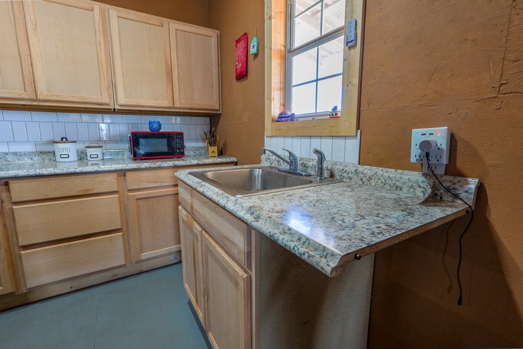 116 Cedar Road Dryden, TX 78851 - Photo 8 of 24 Gallery Image 8