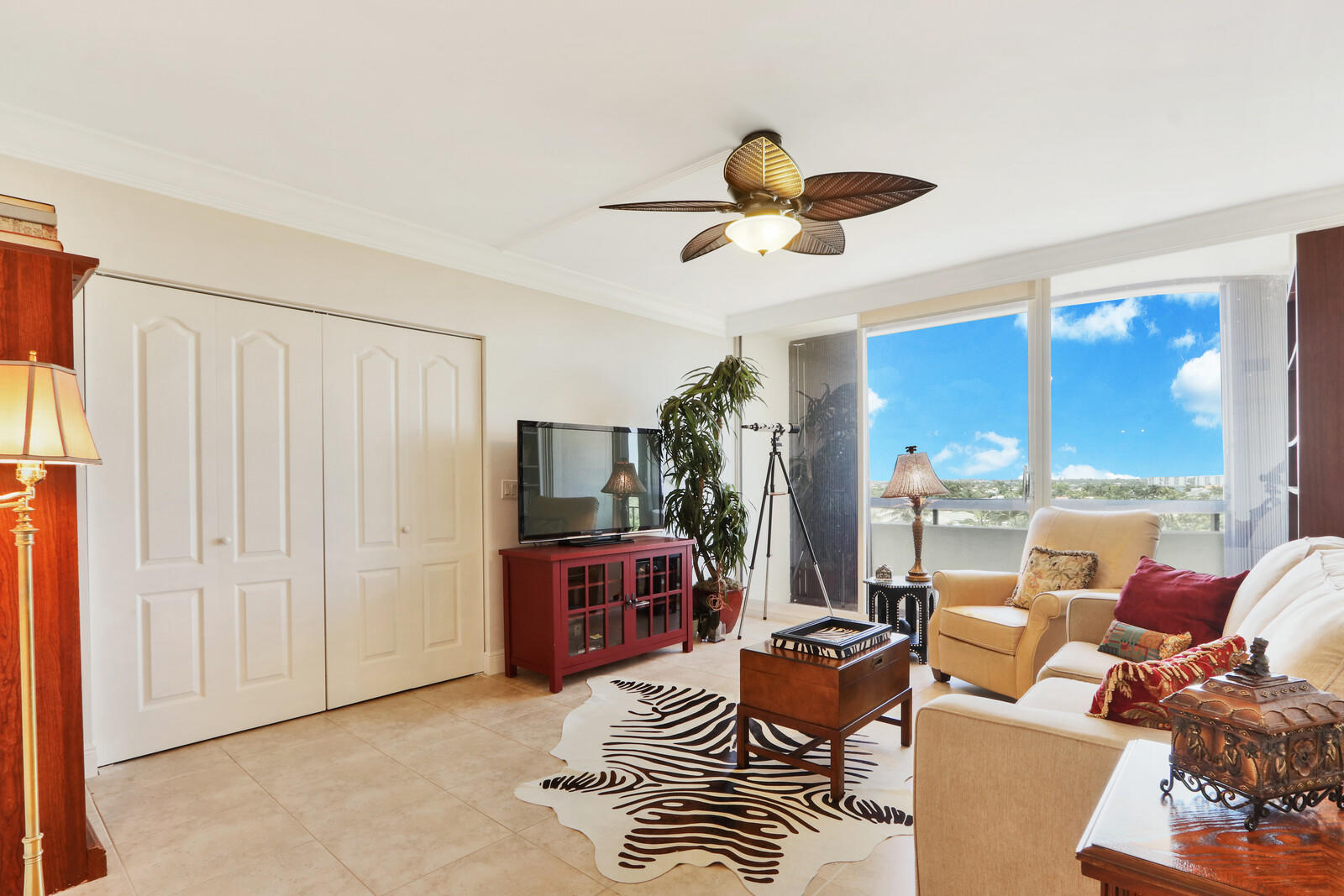 4100 North Ocean Drive, Unit 503 Singer Island, FL 33404 - Photo 36 of 51 a living room with furniture
