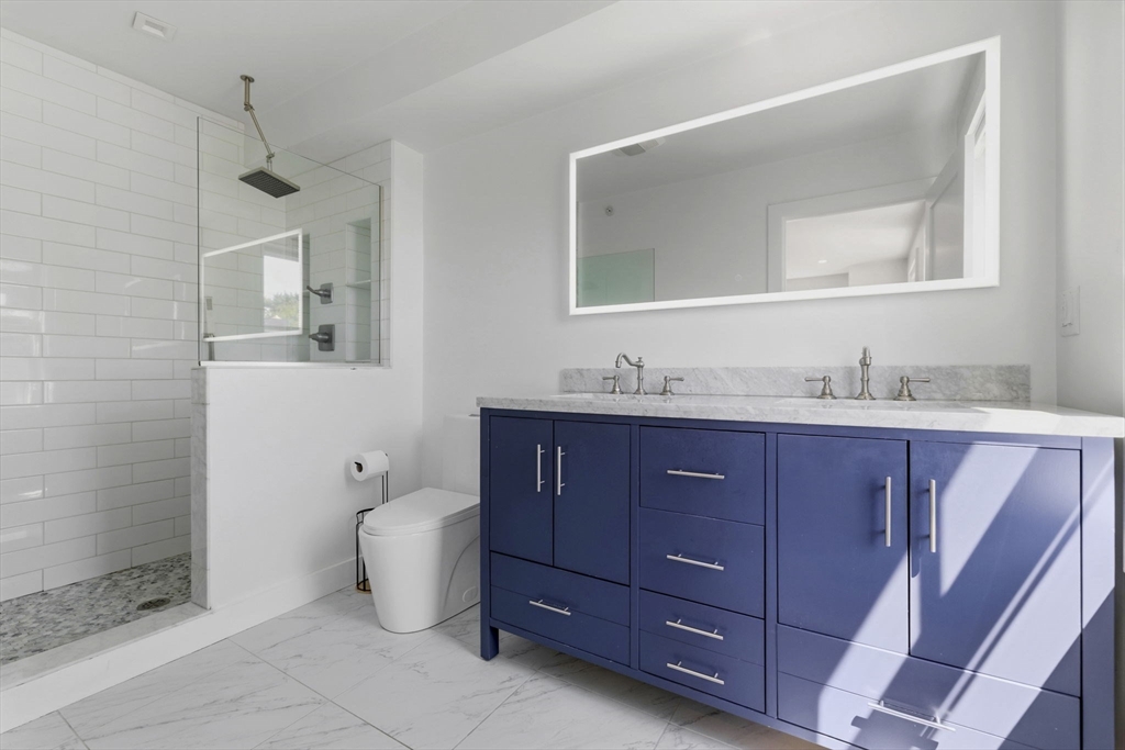 10 R Spring Garden Street, Unit 3 Boston, MA 02125 - Photo 13 of 37 Gallery Image 13