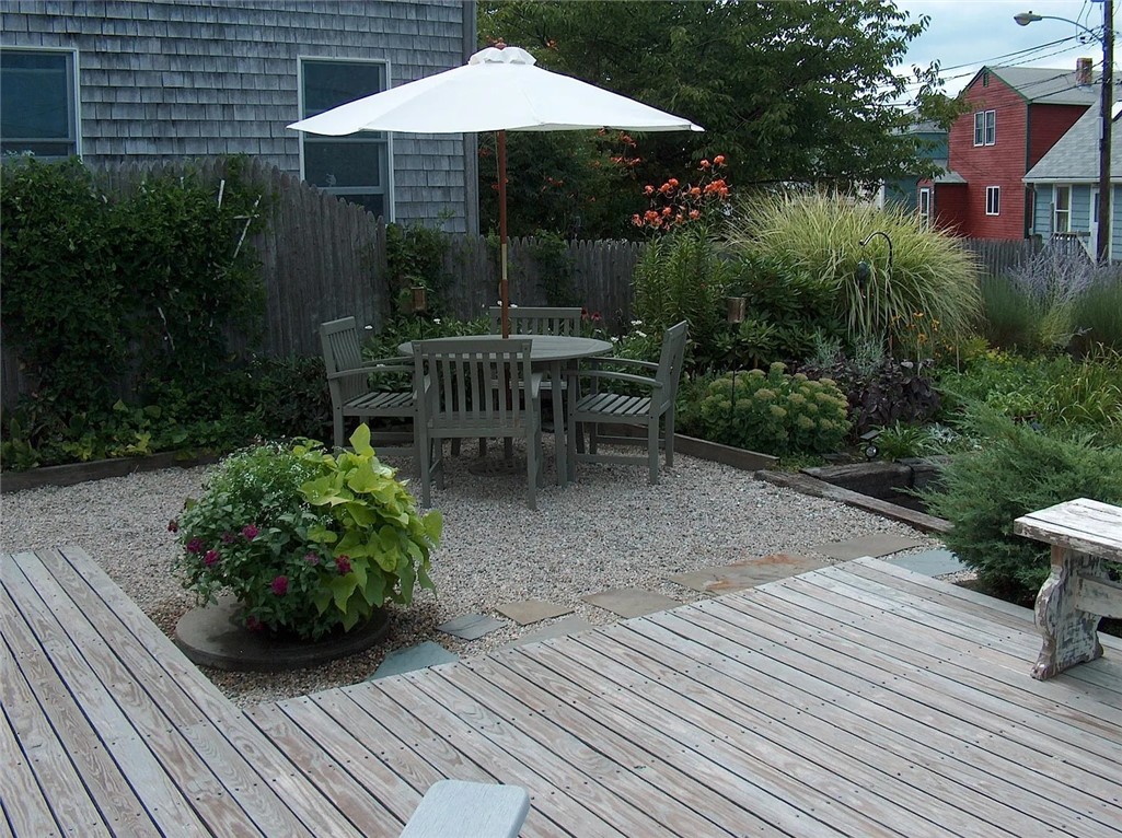 322 Riverside Street Portsmouth, RI 02871 - Photo 8 of 9