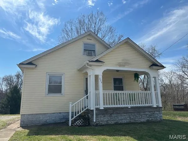 $140,000 | 324 M Street, Edwardsville, IL 62025