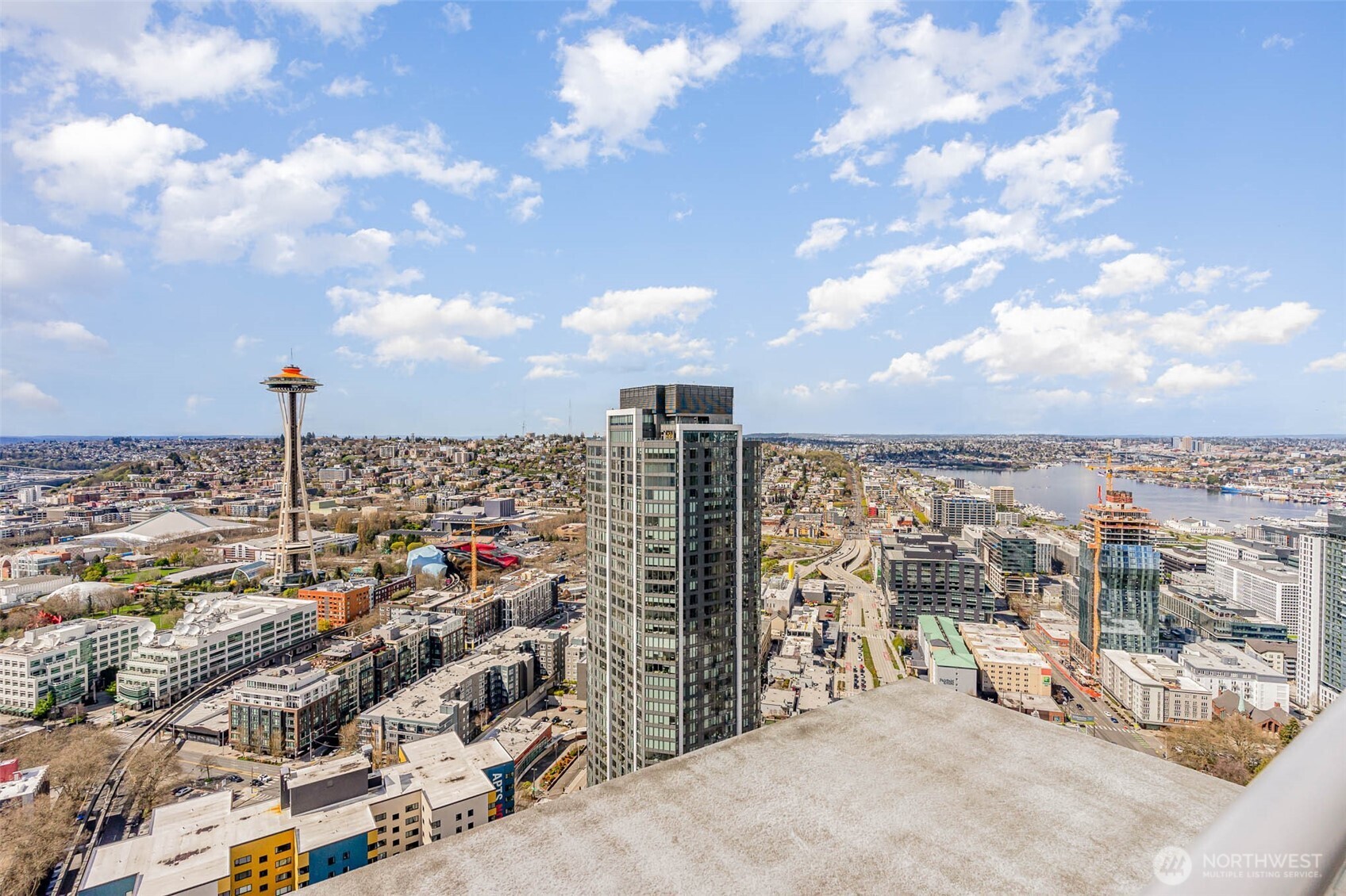 583 Battery Street, Unit 2802 Seattle, WA 98119 - Photo 30 of 30