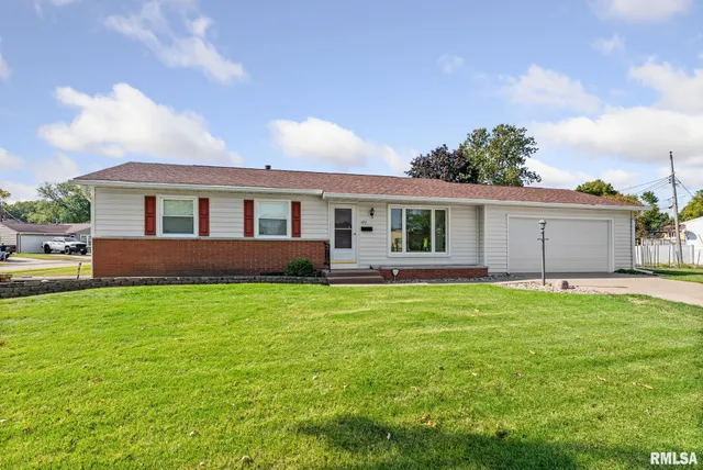 $175,000 | 4757 19th Avenue, Moline, IL 61265